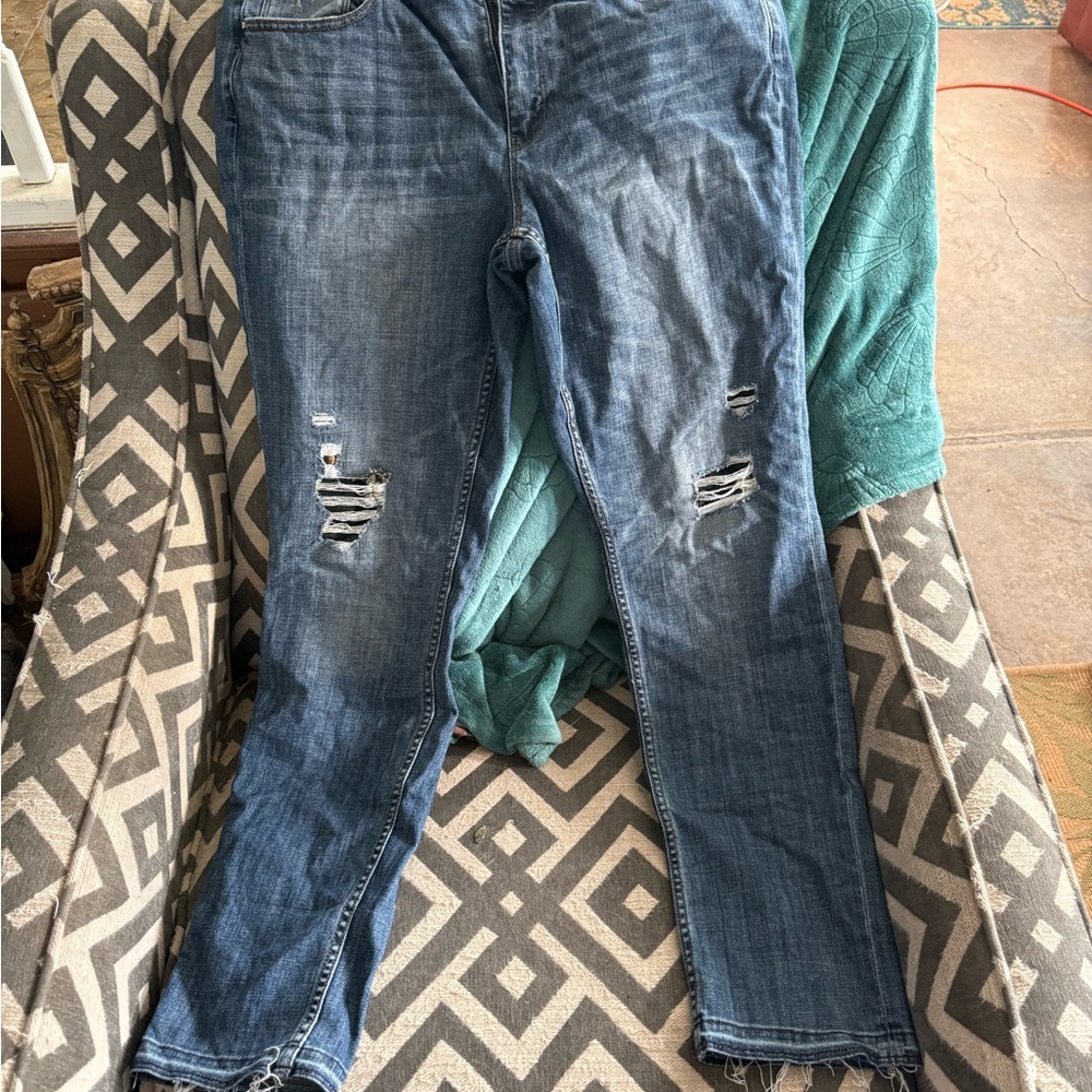 White House Black Market Distressed Dark Blue Skinny Jeans